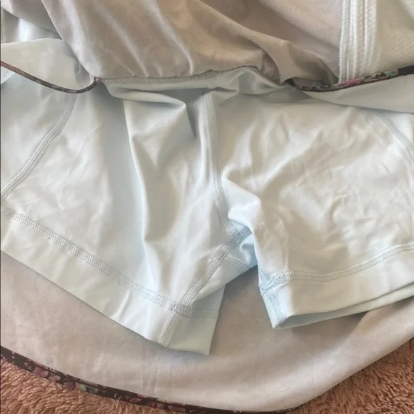 Lululemon Athletica Hotty Hot HR Skirt (tall) - Picture 6 of 6